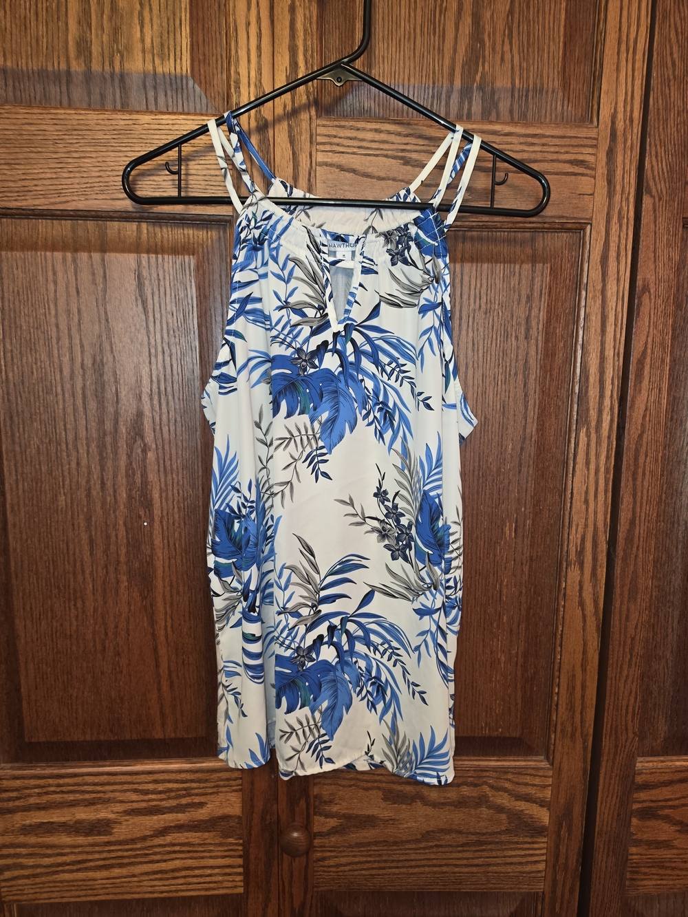41 Hawthorn White Tank Top with Blue Tropical Print